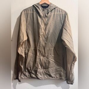 ALO Yoga Tan Windbreaker Lightweight Sporty Jacket
